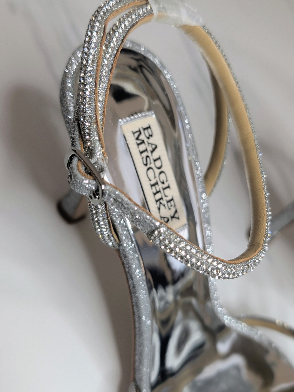 Badgley Mischka Effie Crystal Bow Heels Silver Ankle Strap Sandals Sz 8 NIB - Picture 5 of 10